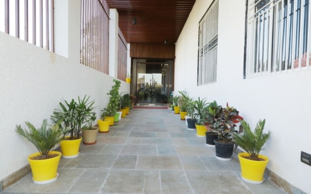 Pine Regency - Aravali's Peak view