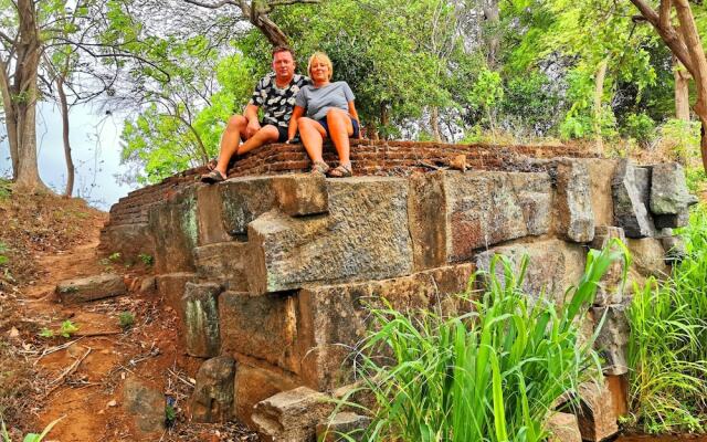 Honey Tree Polonnaruwa