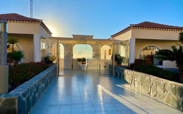 PaulMarie Apartment Ocean View