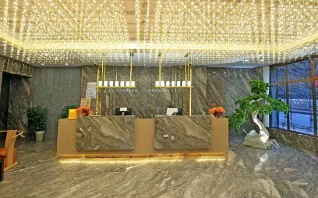 Qinghuaigu Hotel