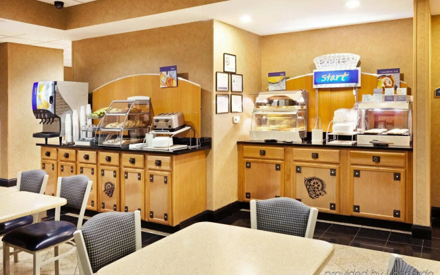 Holiday Inn Express Charlotte West - Gastonia by IHG.