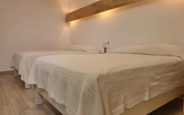 Hotel Nayar