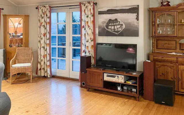 5 Person Holiday Home in Averoy
