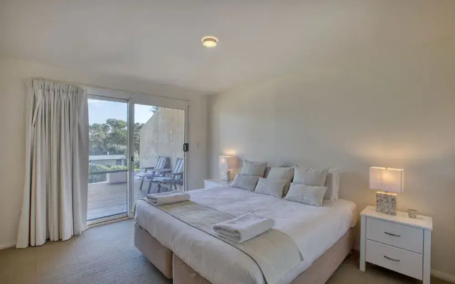 Quarterdeck Apartment