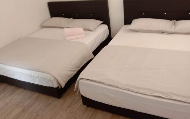 Oyo 90046 Bangi Guest House