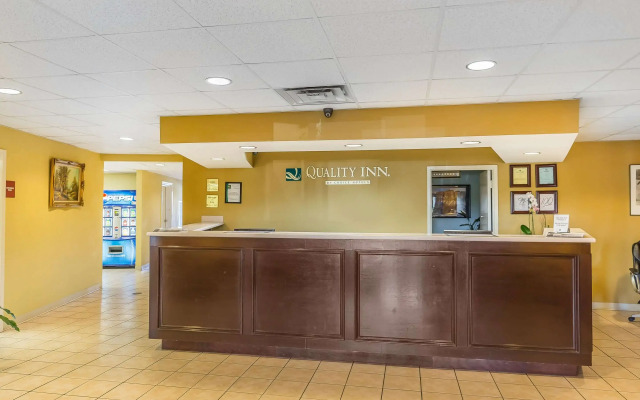 Quality Inn Calera I-65 exit 231