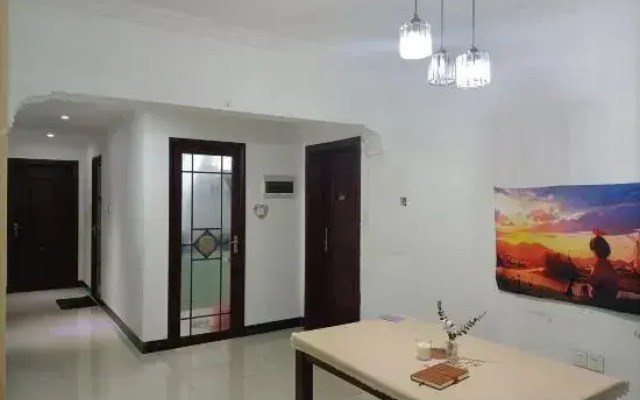Beihai Yigui Youth Hostel (Wanda Plaza Wuyue Plaza Branch)