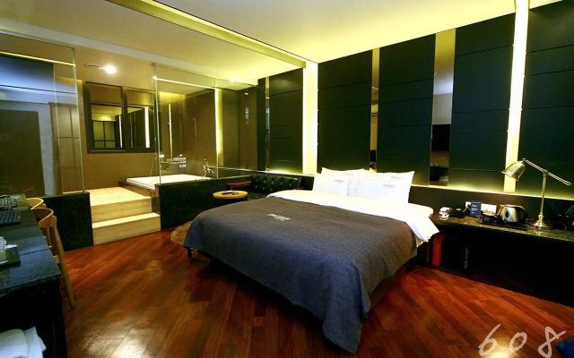2 Heaven Hotel