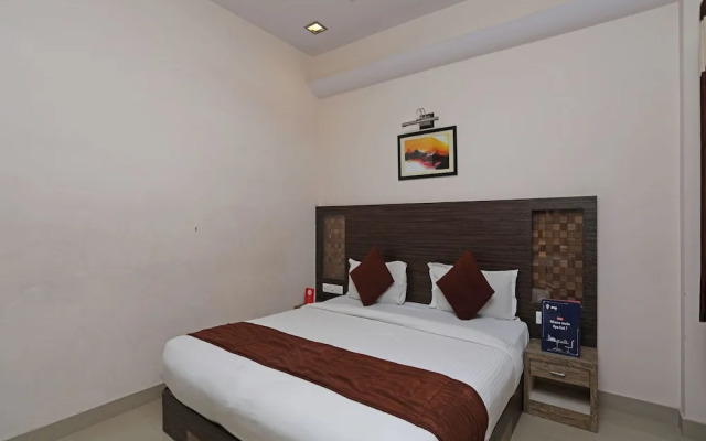 OYO 11975 Siddharth International