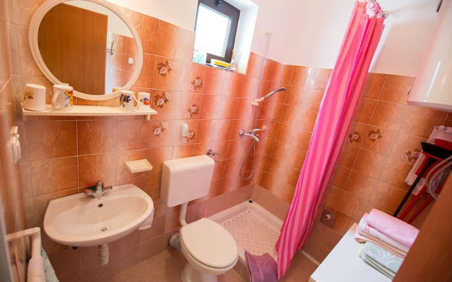 Frane - 20 m From Beach - A1