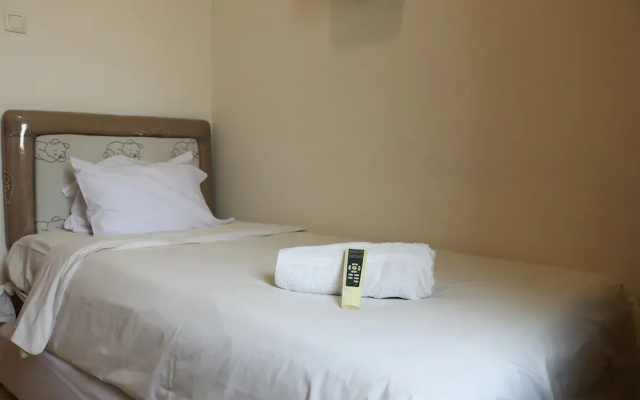 Comfort Living 3BR at Grand Palace Kemayoran Apartment