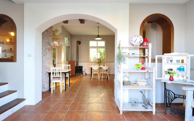 Sunnyrain Bed And Breakfast