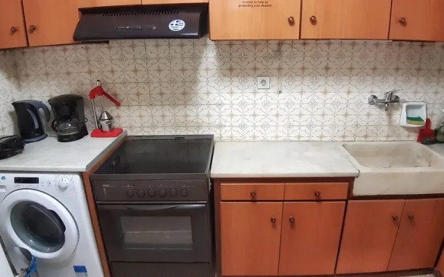 Double Room in Athens Smart Shared Home
