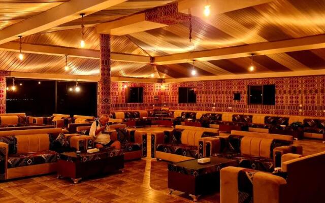 Hasan Zawaideh Luxury Camp 2