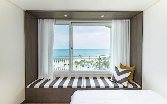 Kensington Resort Seorak Beach