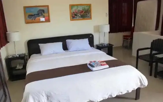 Oriestom Hotel & Restaurant
