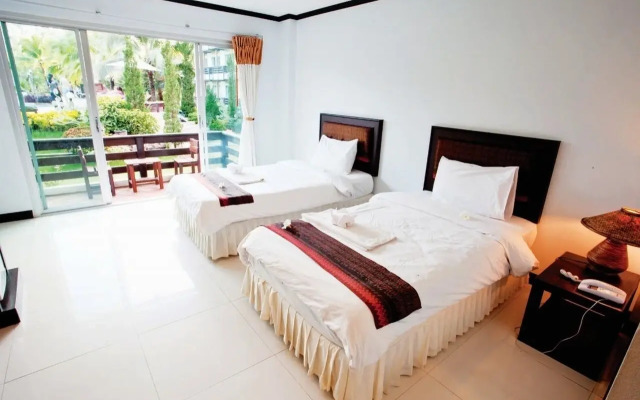 Nakhaburi Hotel & Resort
