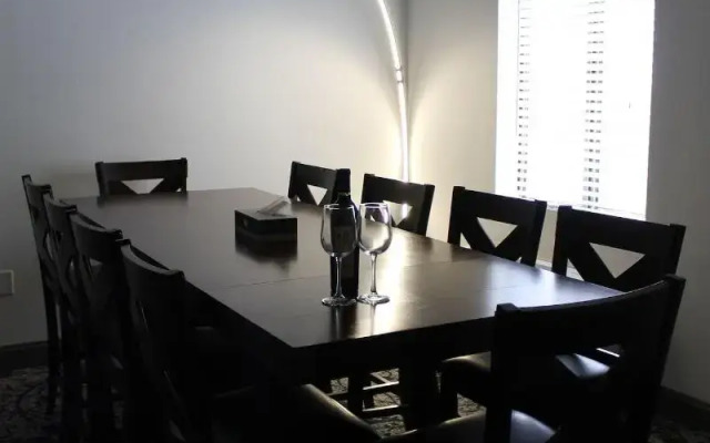 Regalia Hotel & Conference Center