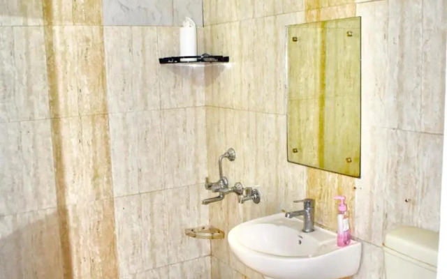 OYO 19306 Flagship Greenfields