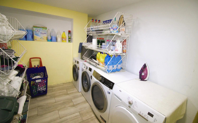 Madrid Downtown Hostel