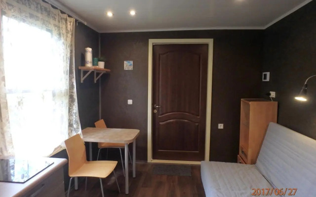 Melluzi Cottage