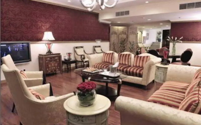 Al Safir Hotel