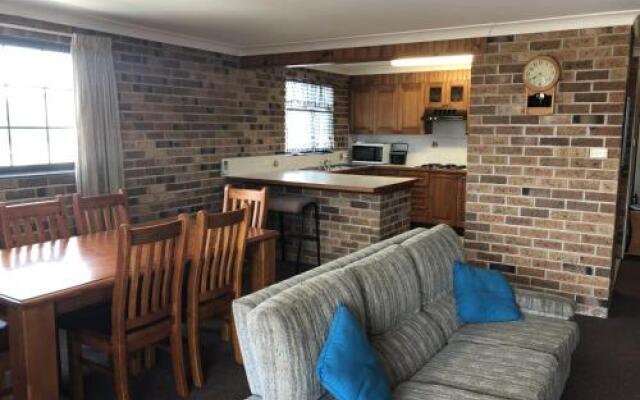 Bronte Court No 3 at South West Rocks