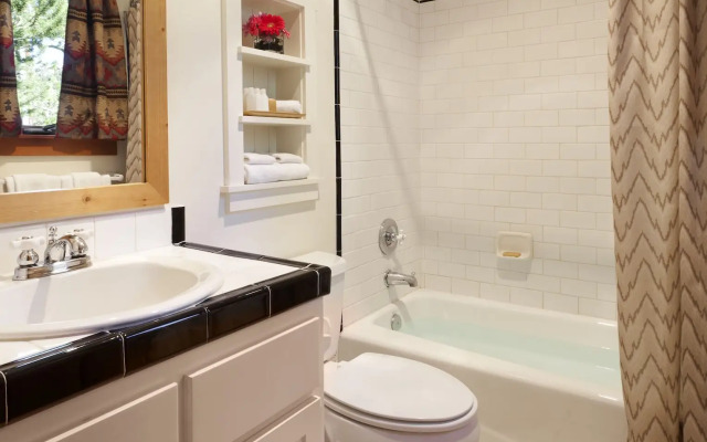 Tamarack Lodge and Resort