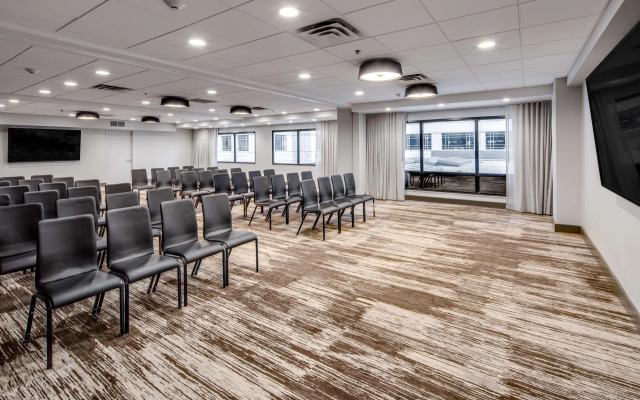 DoubleTree by Hilton Hotel & Suites Jersey City