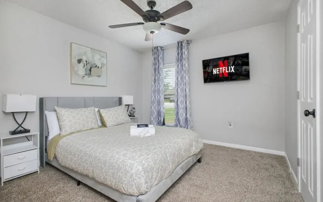 Cozy 3BR Home Family-friendly Near Attractions