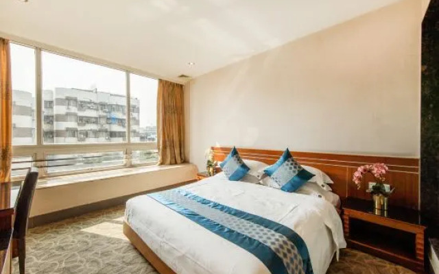 Jiangmen Baiwo Hotel (Wuyi Hospital of Traditional Chinese Medicine West Area)