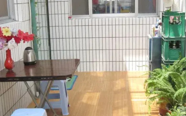 Guoying Yujia Hostel