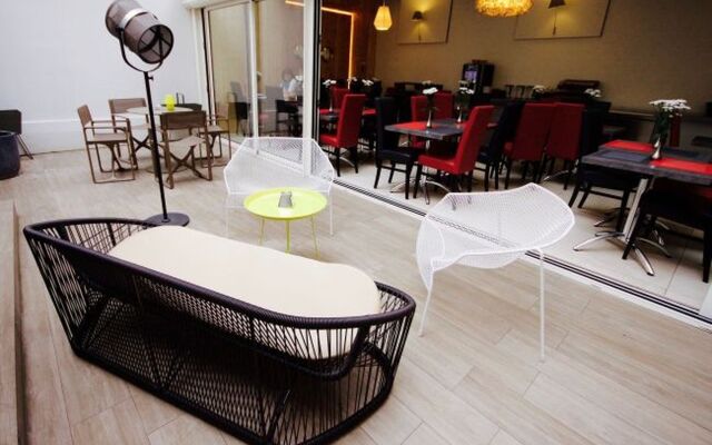 Hôtel Brésil Opéra SPA