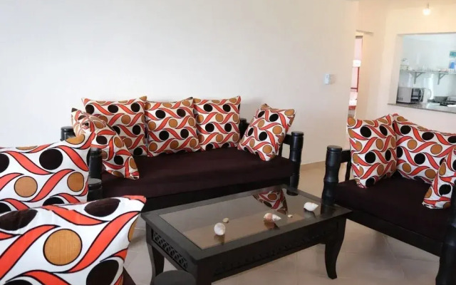 Lux Suites Kijani Beach Apartments