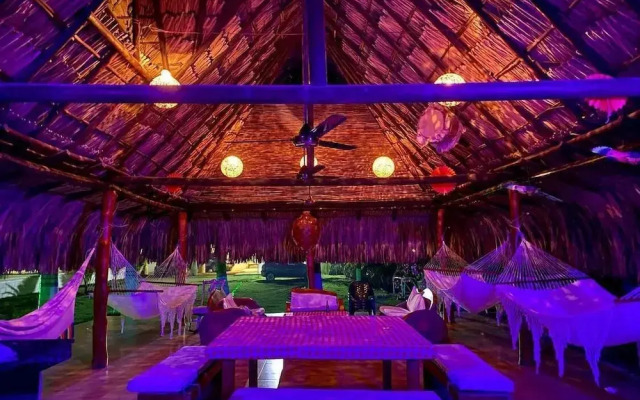 Hakuna Beach House
