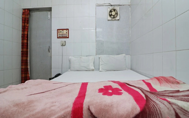 SPOT ON 37503 Hotel Akash