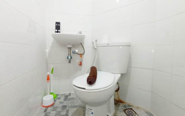 Homey And Cozy Living Studio Amartha View Apartment
