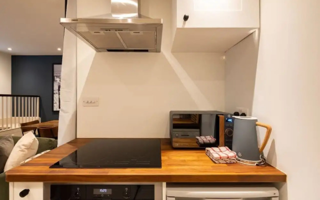 The Elephant Castle Hideaway - Stunning 1bdr Flat With Patio