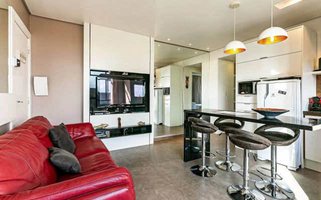 Apartamento pé na areia em Jurerê JBM202