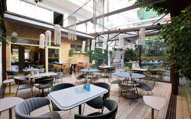 John's Hotel