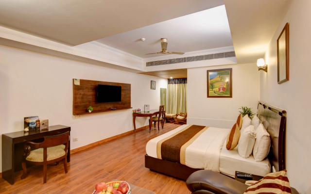 Airport Hotel Grand Delhi – Guest Rooms – Delhi