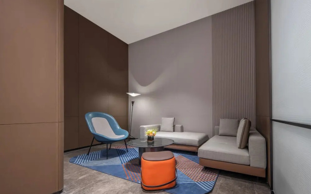 Holiday Inn Express Qingdao City Balcony by IHG