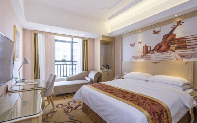 Vienna International Hotel (Dongguan Shilong Huixing Business Center)