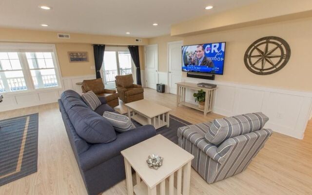 All Inn Virginia - 9 Br Home