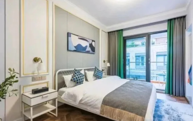 Grey soup dawn lakeside hot spring resort villa – Guest Rooms – Changsha