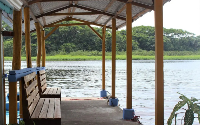 Tortuguero Hostel & Backpackers