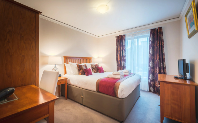The Knight Residence Apartments by Mansley
