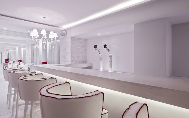 Dimitra Beach Hotel & Suites