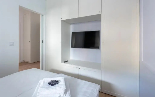 YourSecondFlat Grzybowska Metropoint