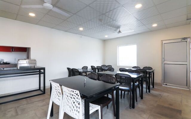 OYO 16685 SilverKey CD Sohna Road